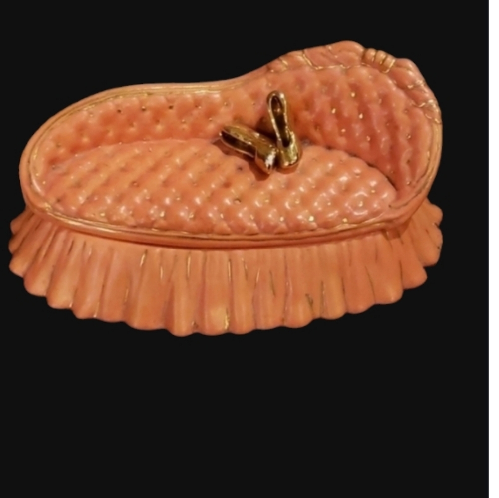 Vtg Ceramin Tangerine Chaise Lounge‎ Trinket Box Gold Shoes On Lid 2 pieces Vtg